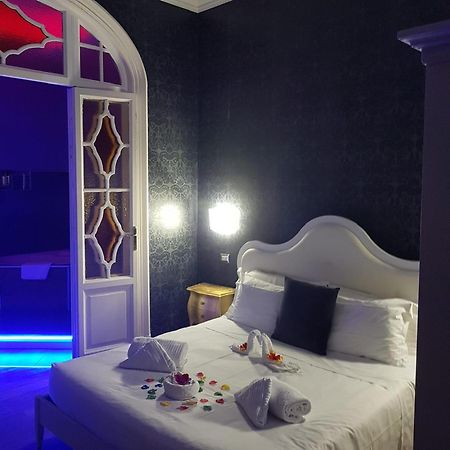 Hotel Smart Lux Roma Centro Esterno foto