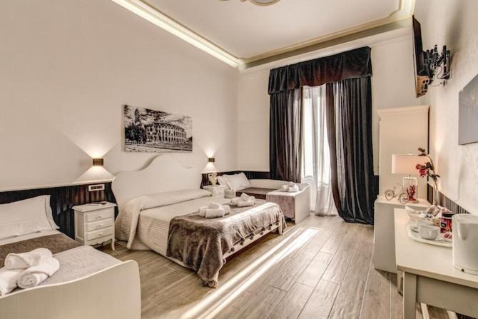 Hotel Smart Lux Roma Centro Esterno foto
